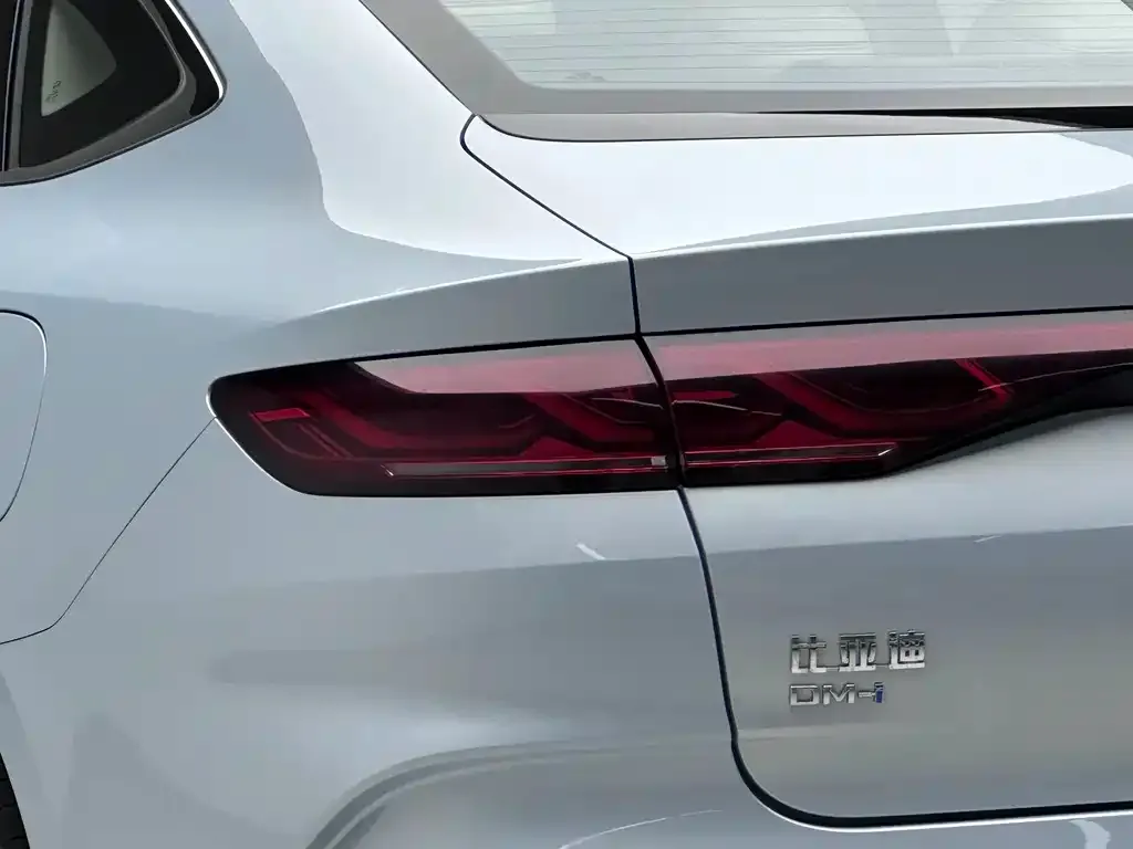 BYD Qin L — фото 4