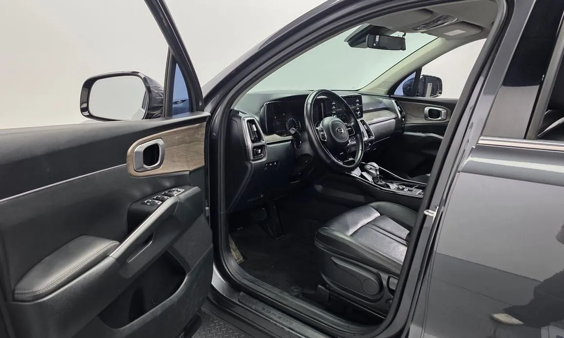 Kia Sorento — фото 5