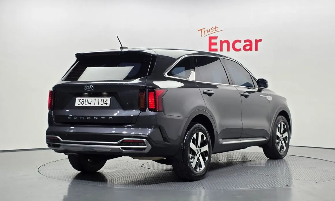 Kia Sorento — фото 7