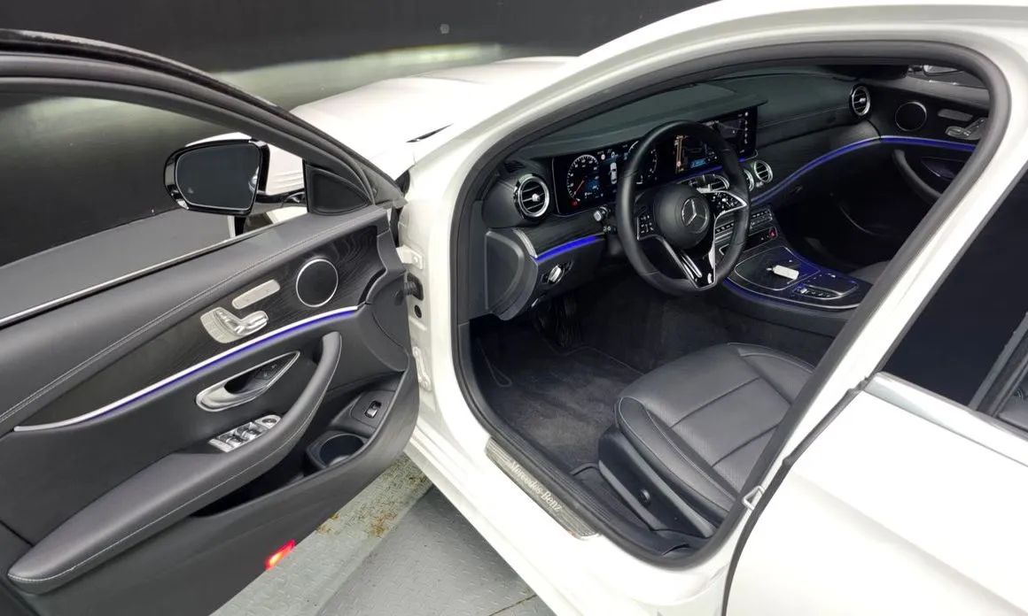 Mercedes-Benz E-Class 2023 из KR, фото 2