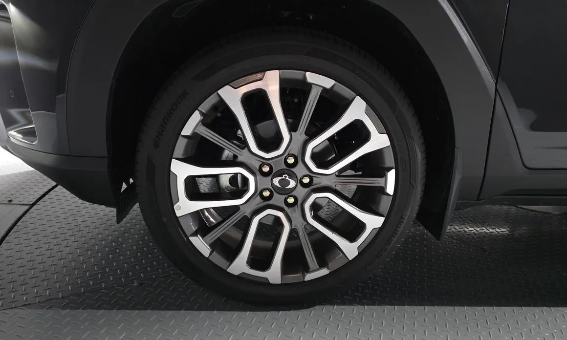 KG Mobility (Ssangyong) Torres — фото 9
