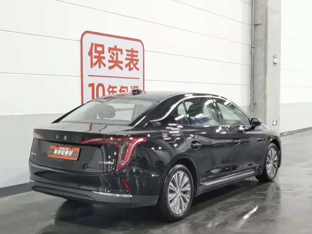 Hongqi E-QM5 — фото 7