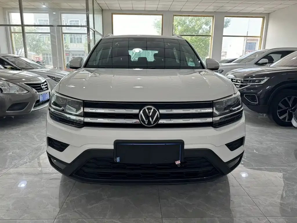 Volkswagen Tharu — фото 2