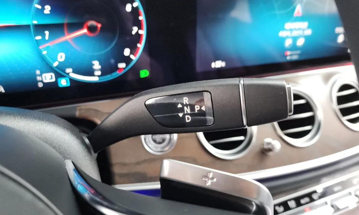 Mercedes-Benz E-Class 2023 из KR, фото 9