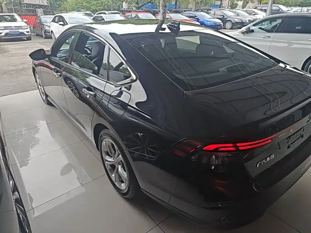 Honda Accord — фото 4