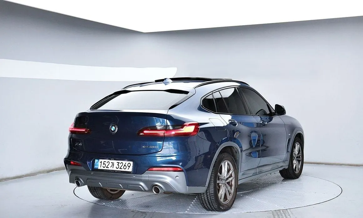 BMW X4 — фото 9