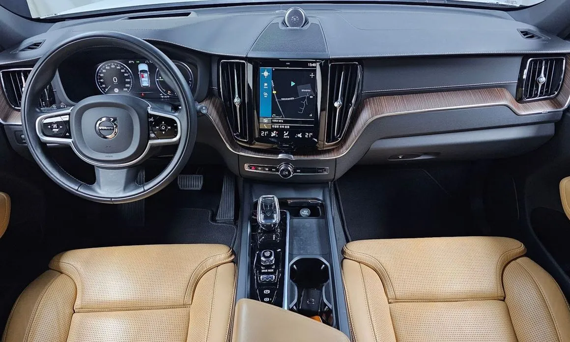 Volvo XC60 2021 из KR, фото 10