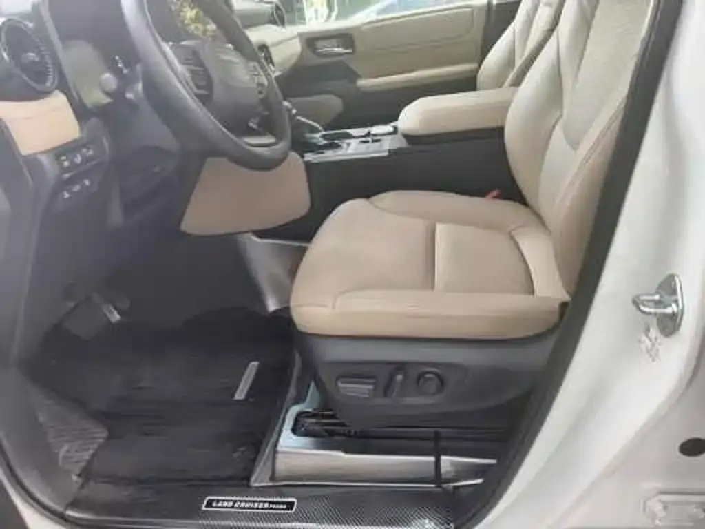 Toyota Prado 2024 из CN, фото 5