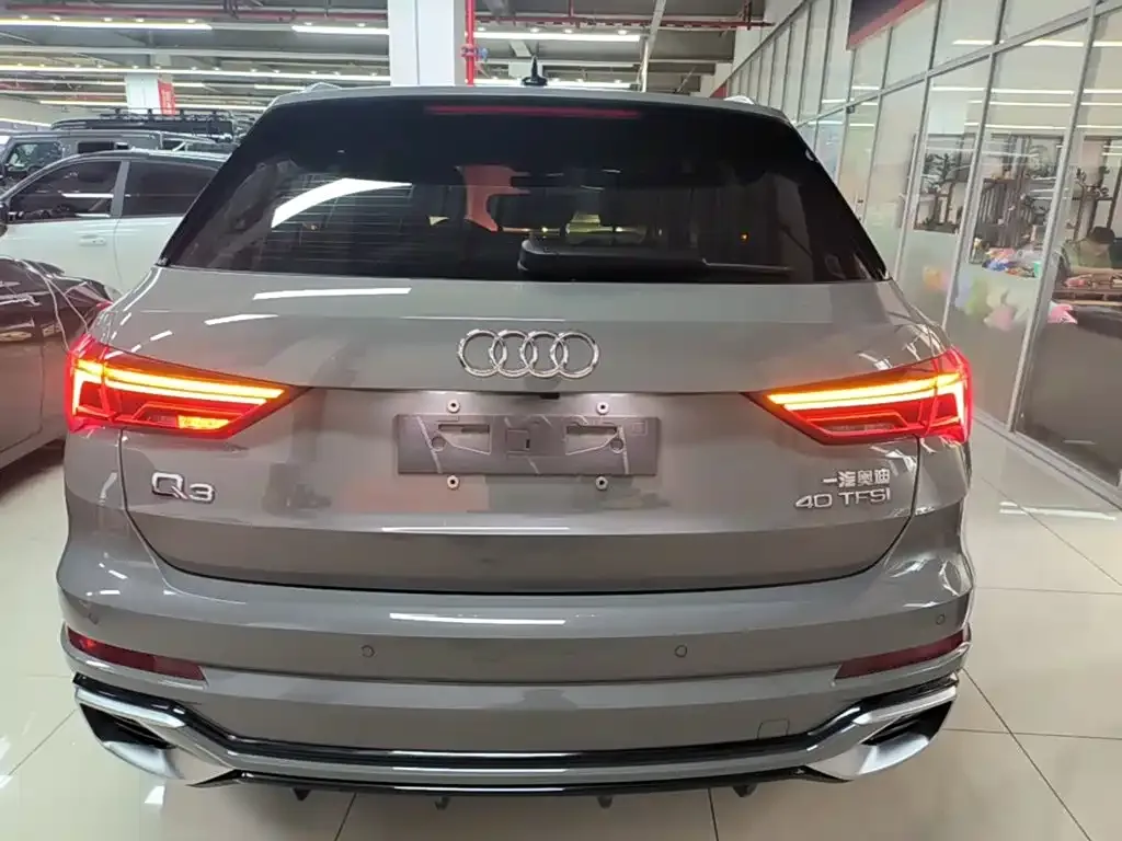 Audi Q3 — фото 7