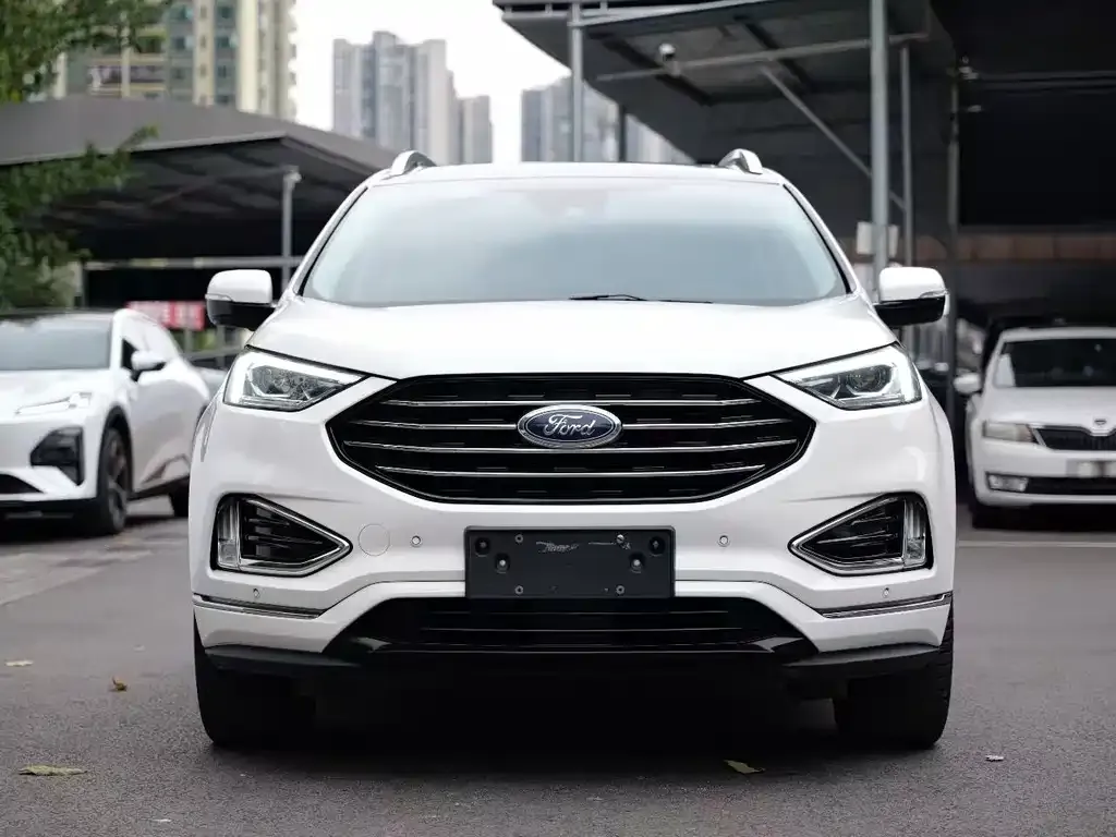 Ford Edge — фото 8