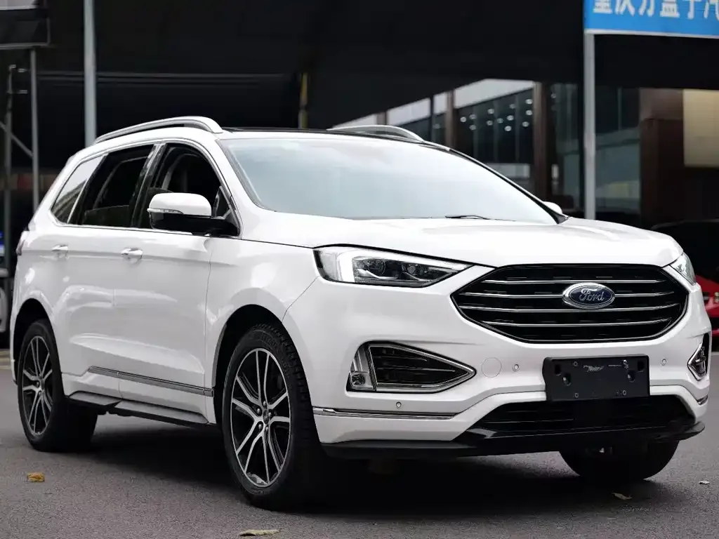 Ford Edge — фото 9
