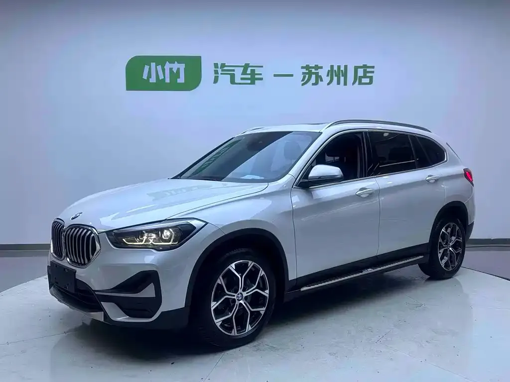BMW X1 — фото 1