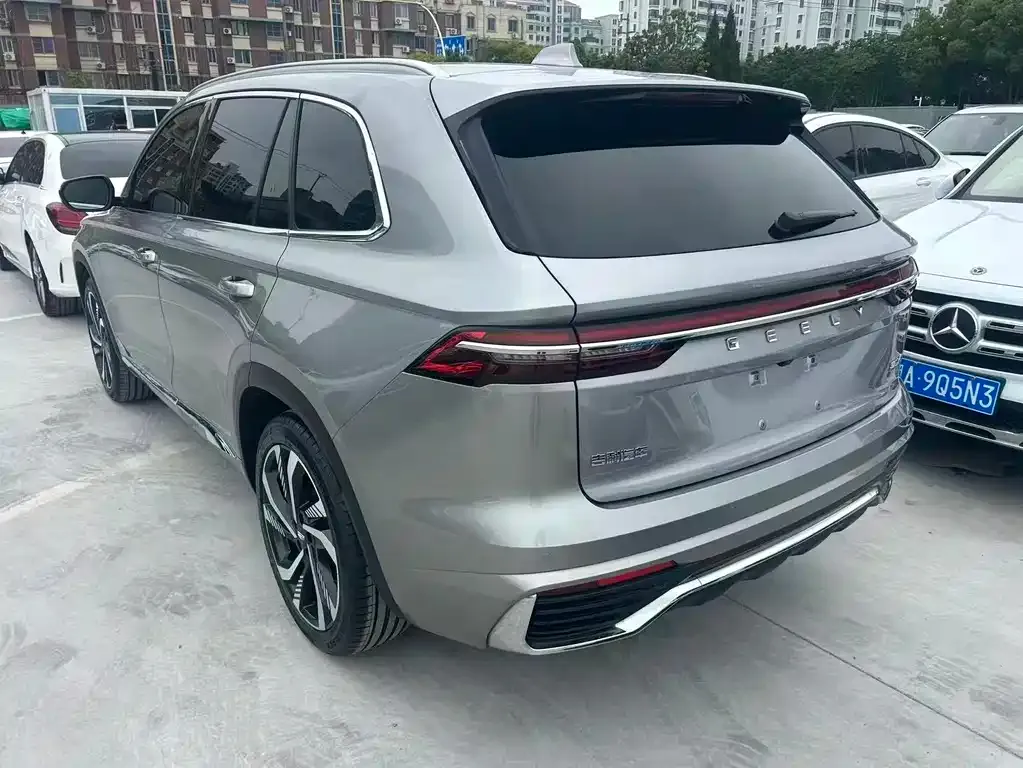Geely Xingyue L — фото 5