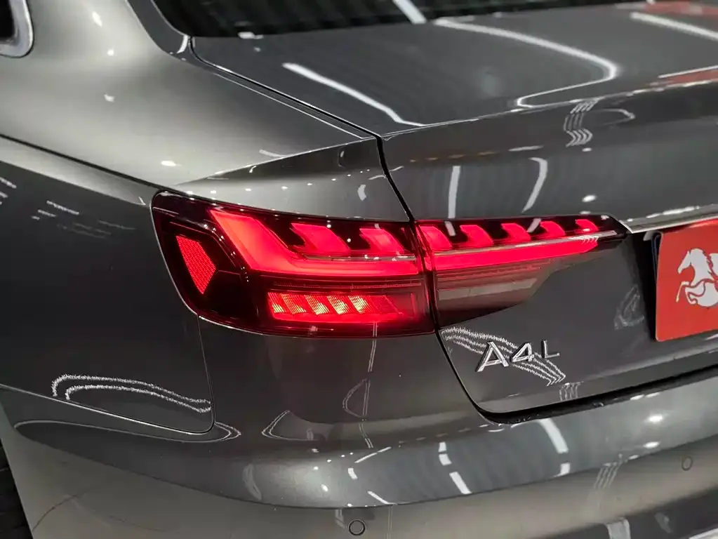 Audi A4L — фото 3