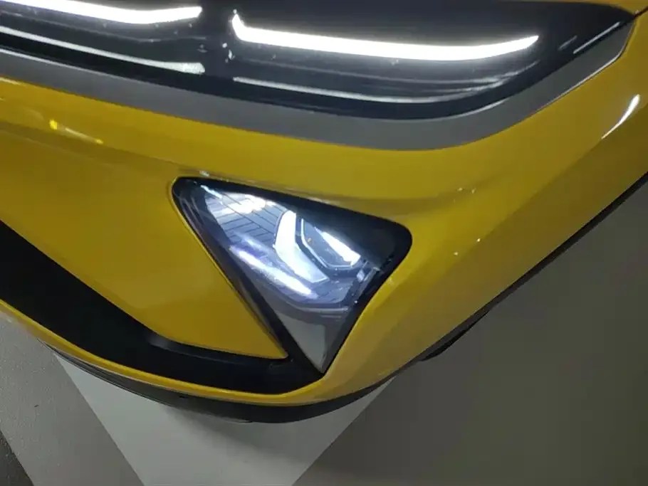 NIO EC6 — фото 8
