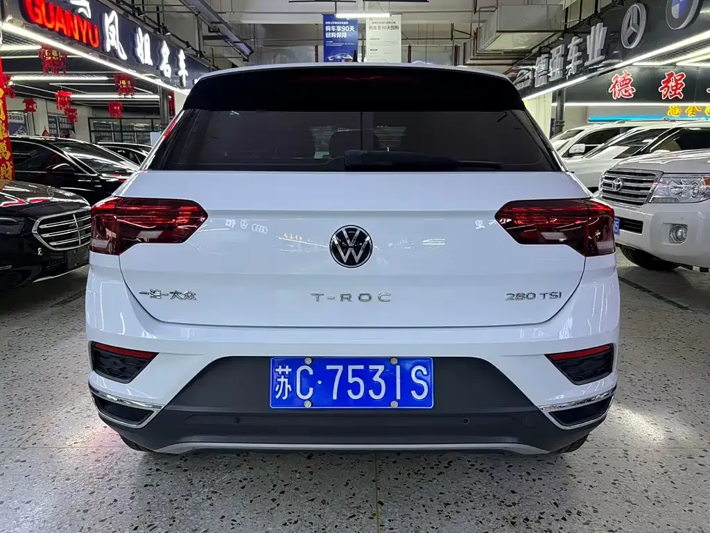 Volkswagen T-Roc — фото 3