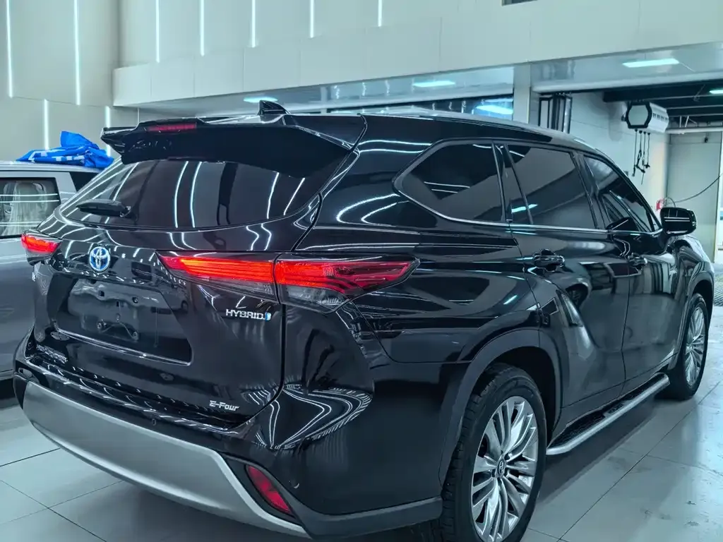 Toyota Highlander — фото 5