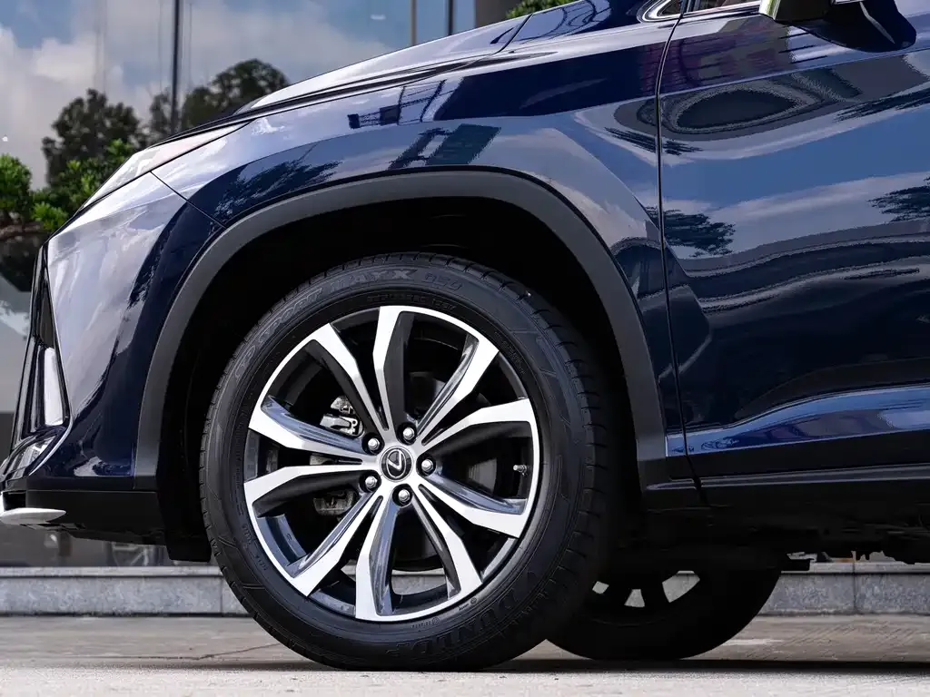 Lexus RX — фото 8
