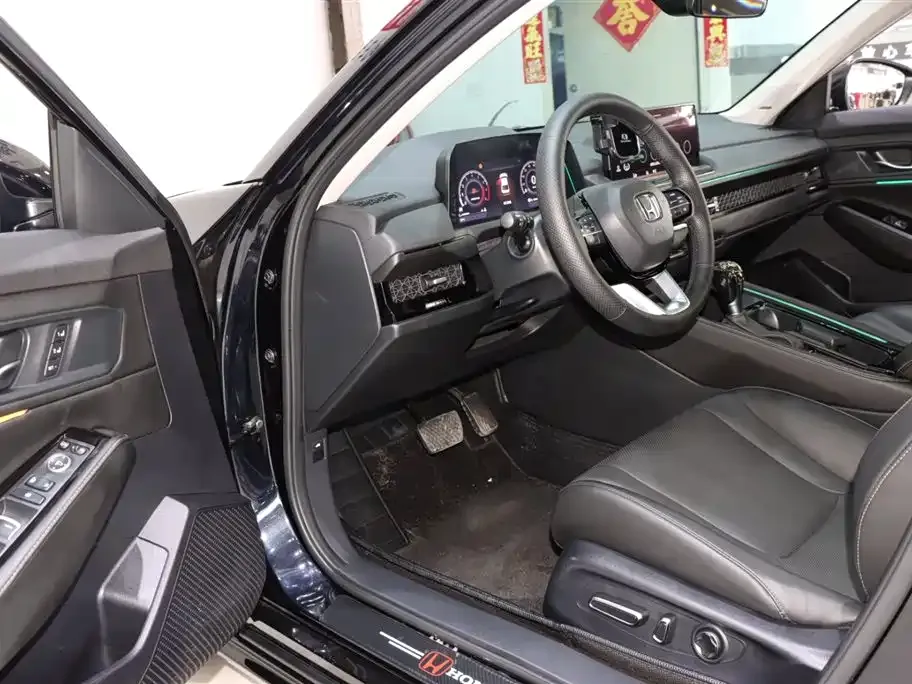 Honda Accord — фото 4