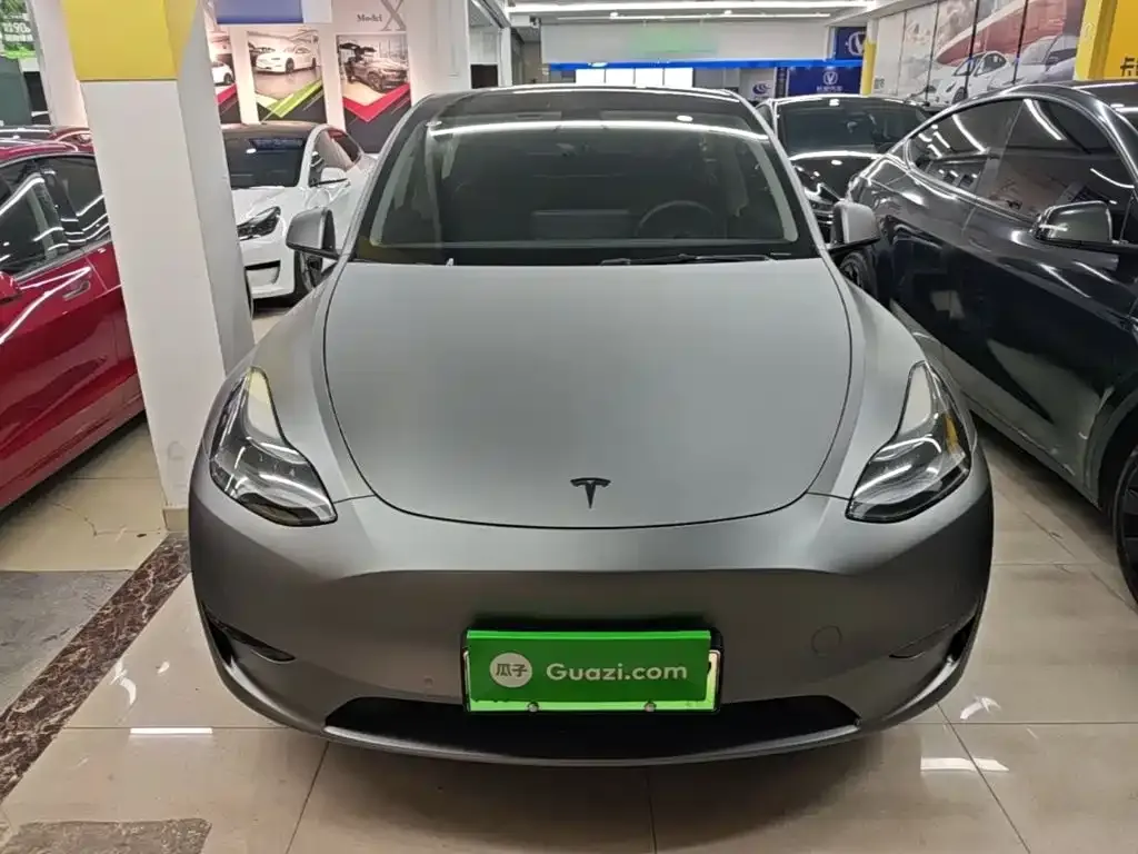 Tesla Model Y — фото 9