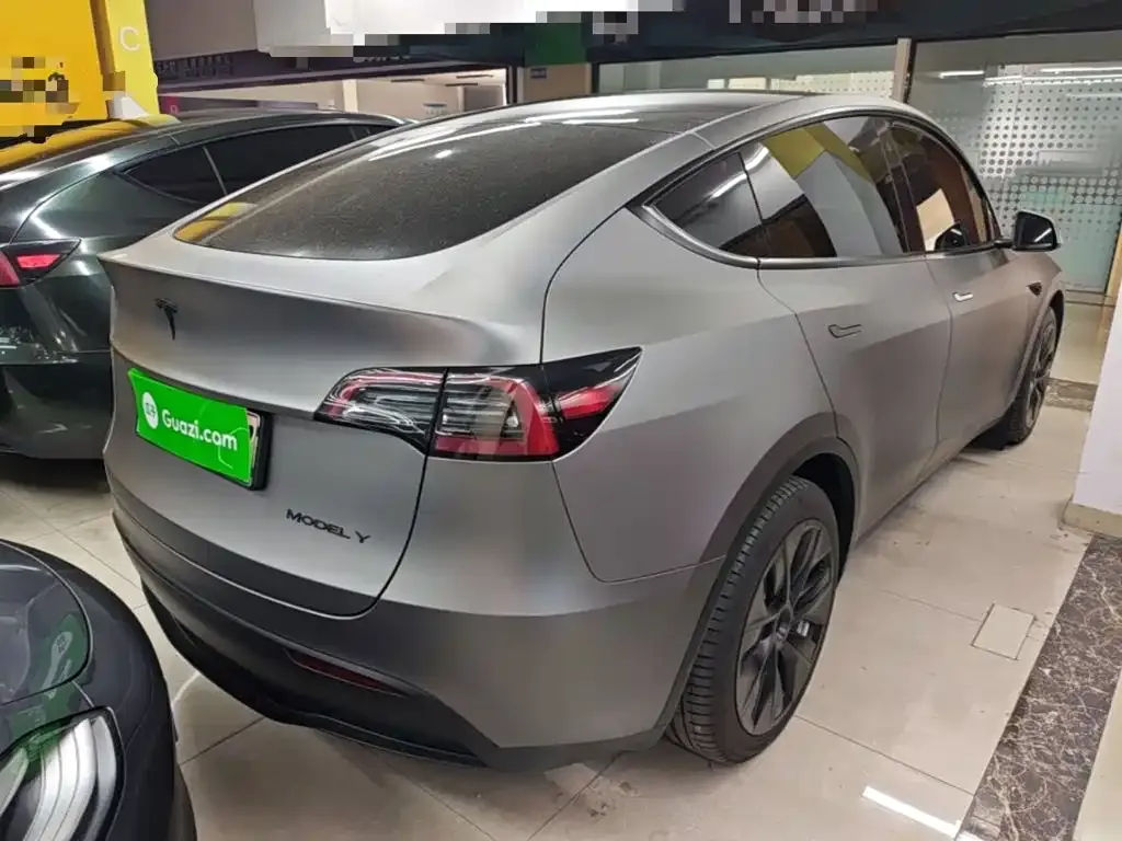 Tesla Model Y — фото 6