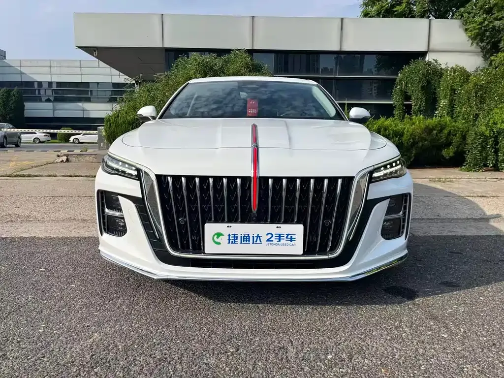 Hongqi H5 — фото 9