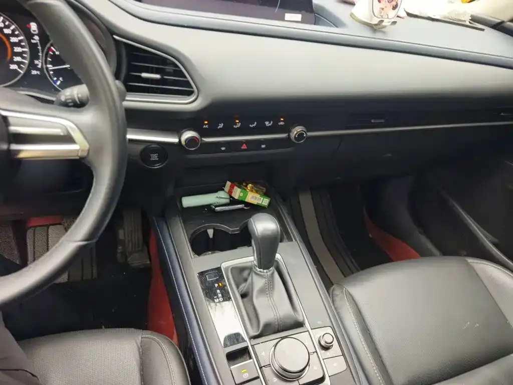 Mazda CX-30 2022 из CN, фото 10