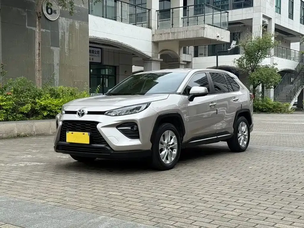 Toyota Wildlander — фото 1