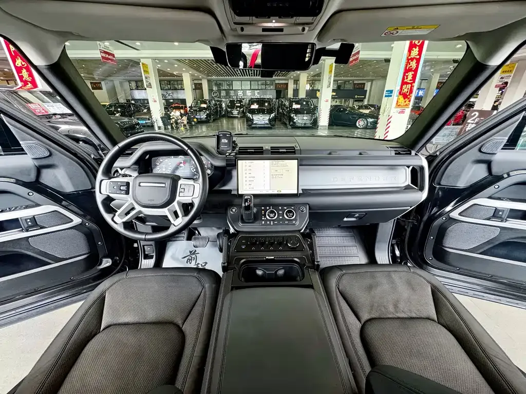 Land Rover Defender — фото 10