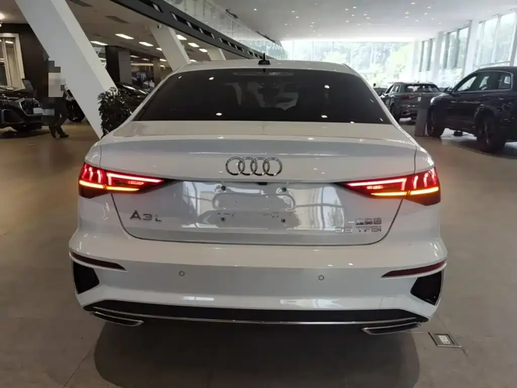 Audi A3 — фото 2