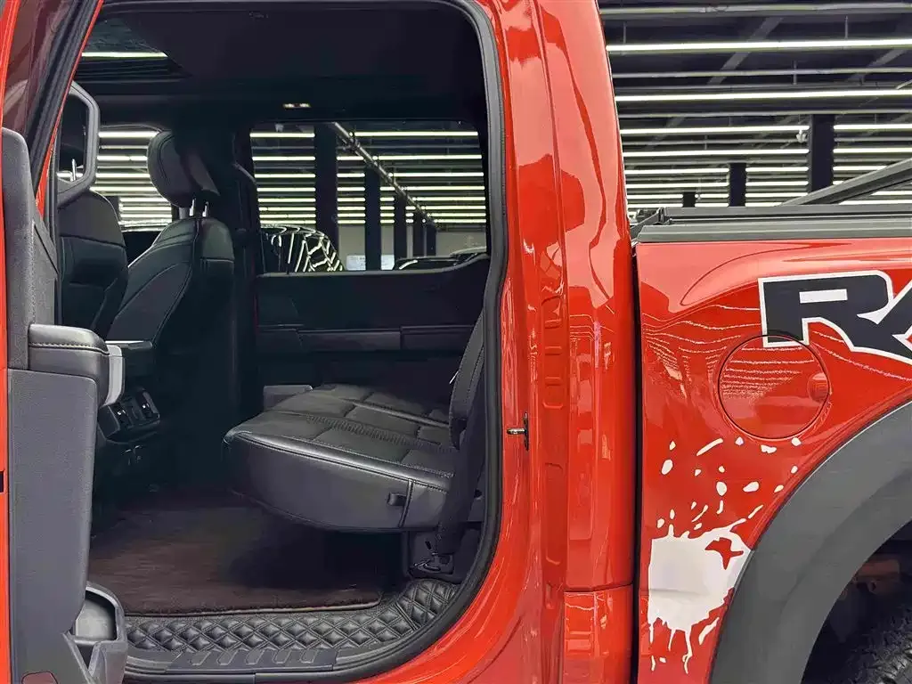 Ford F-150 Raptor — фото 10