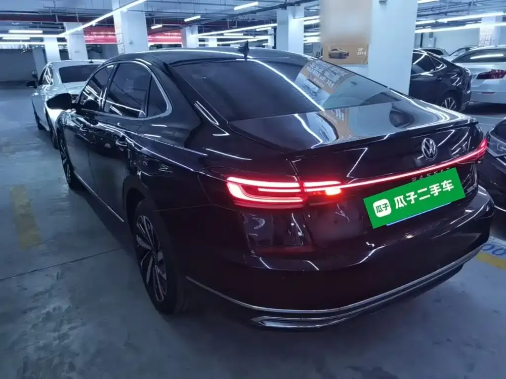 Volkswagen Passat — фото 4