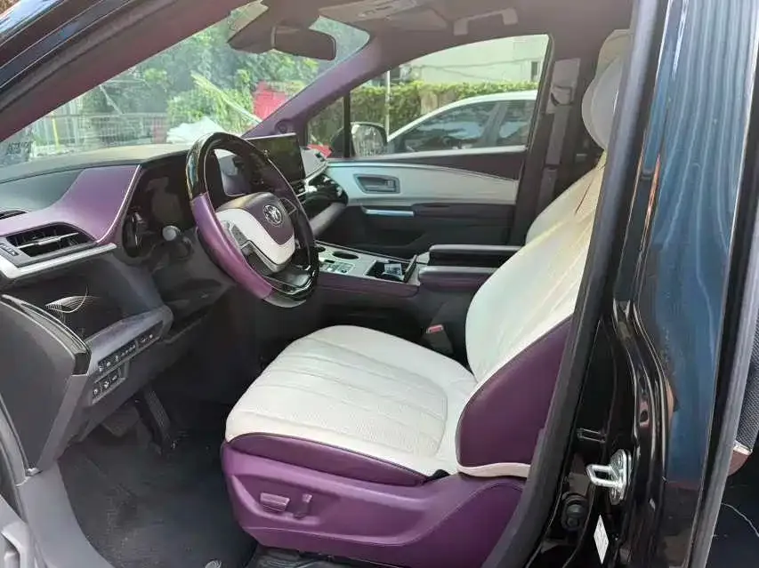 Toyota Granvia — фото 9