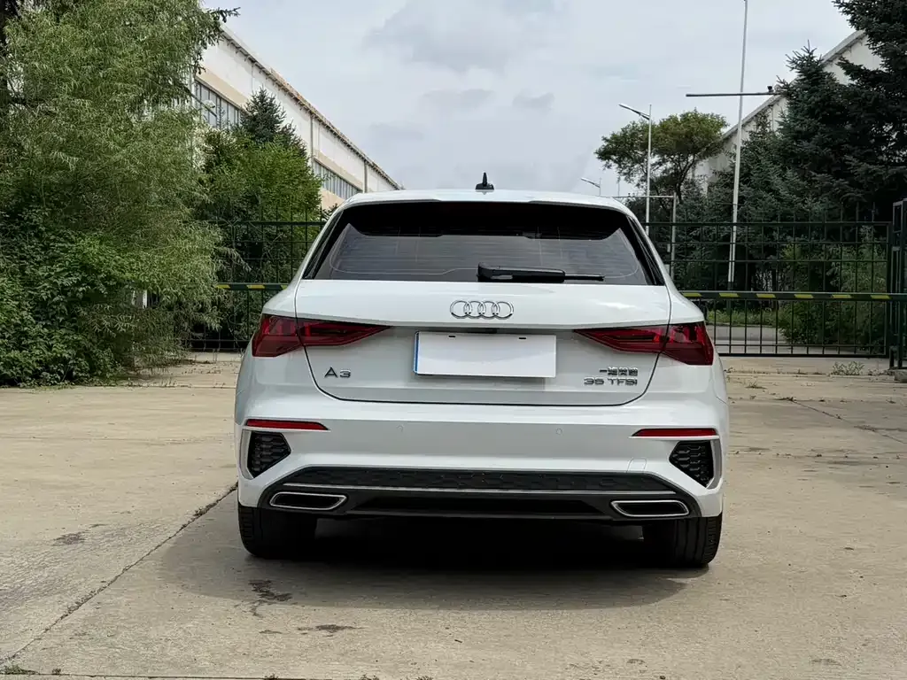 Audi A3 — фото 2