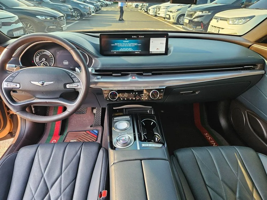 Genesis G80 — фото 10