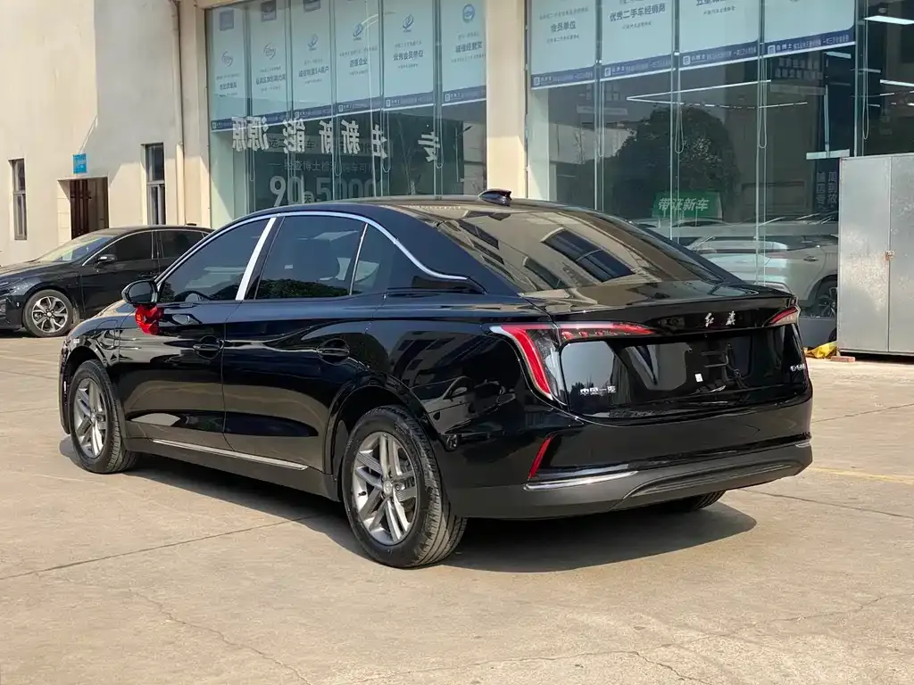 Hongqi E-QM5 — фото 5