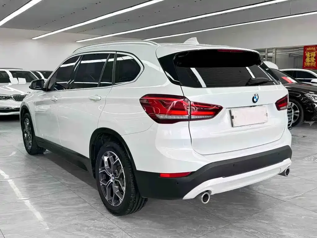 BMW X1 — фото 6