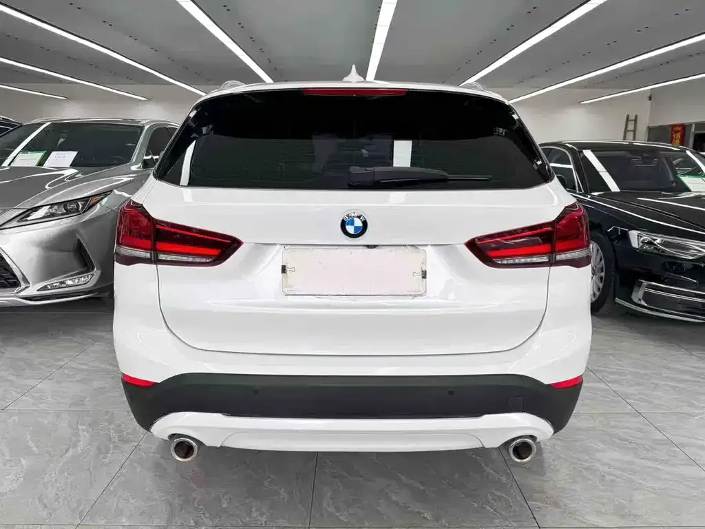 BMW X1 — фото 2