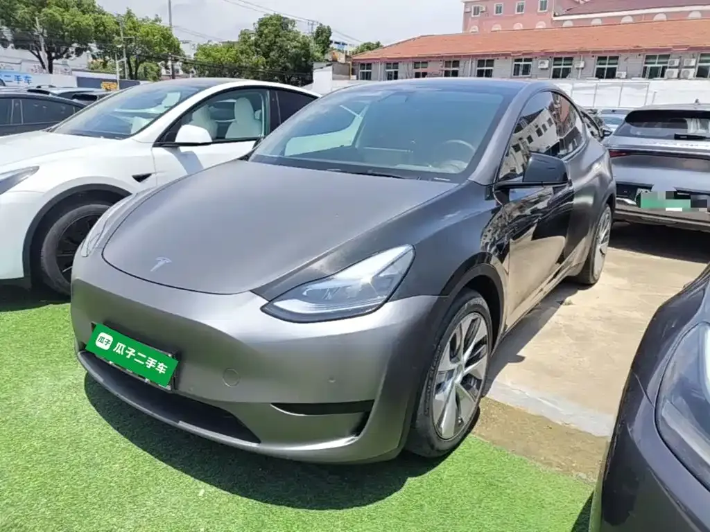 Tesla Model Y — фото 9