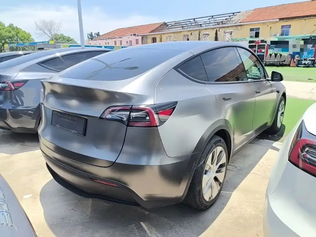 Tesla Model Y — фото 5