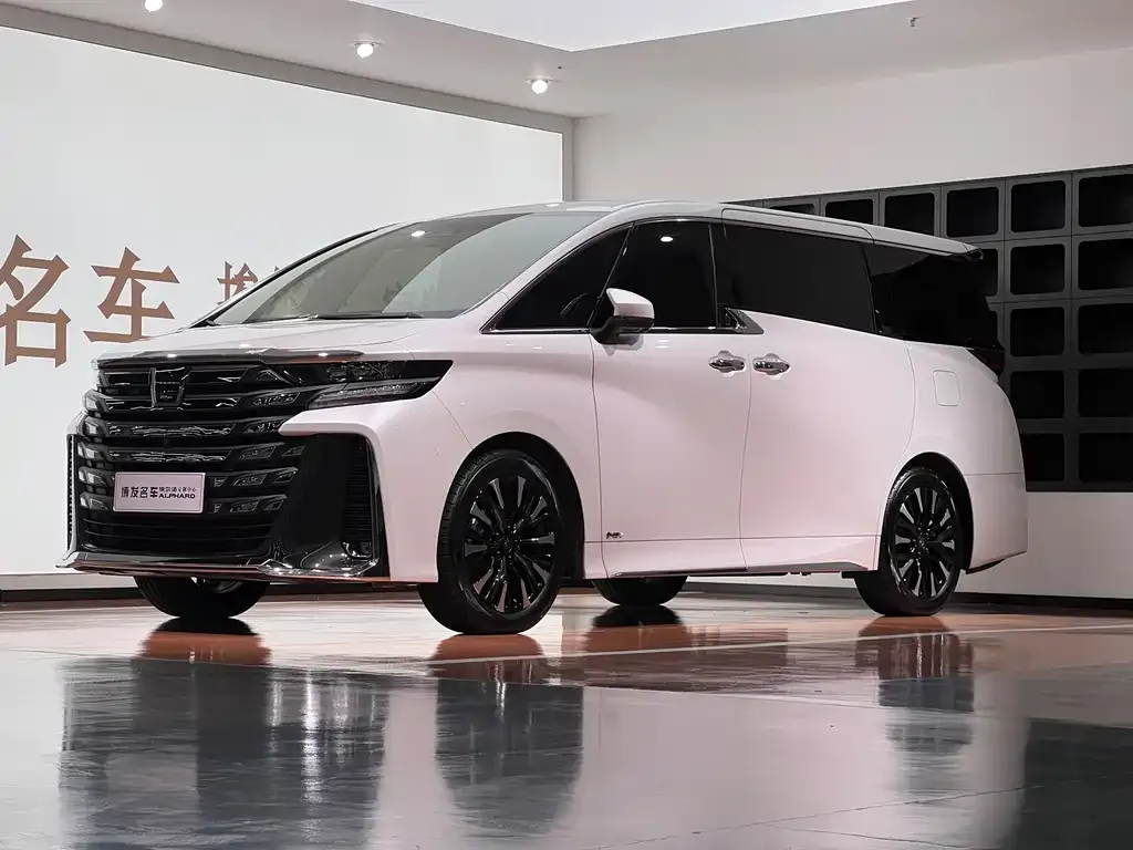 Toyota Vellfire — фото 1