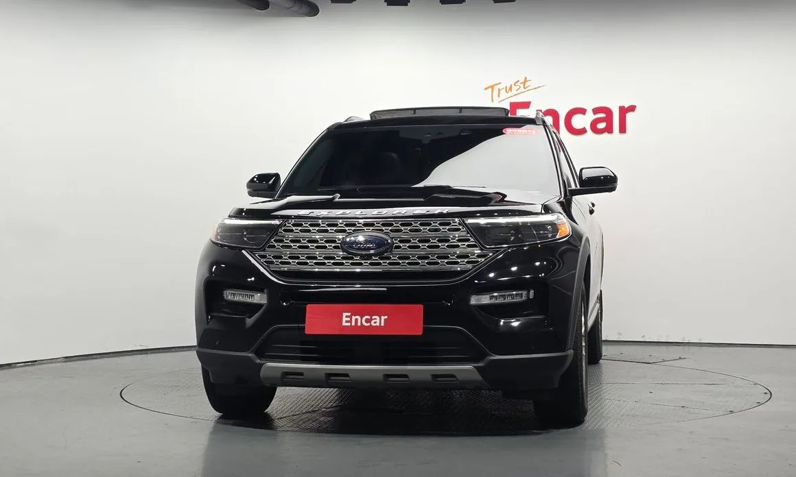 Ford Explorer — фото 10