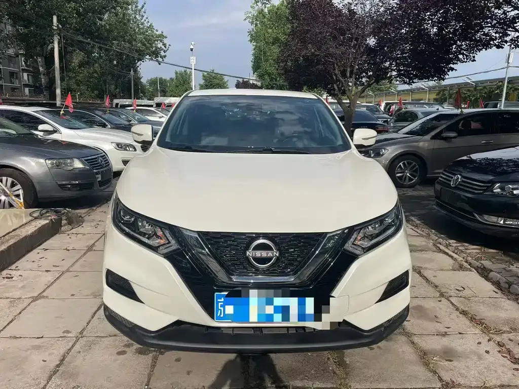 Nissan Qashqai — фото 9