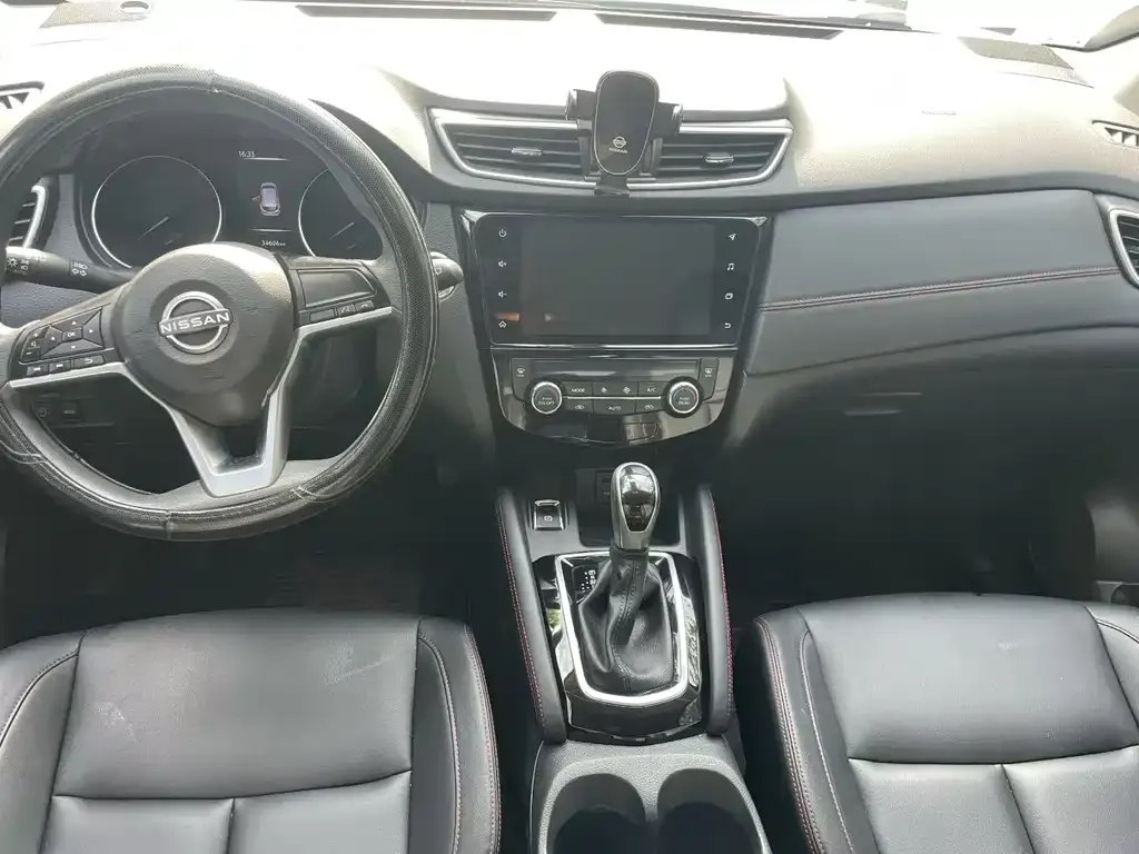 Nissan Qashqai — фото 4