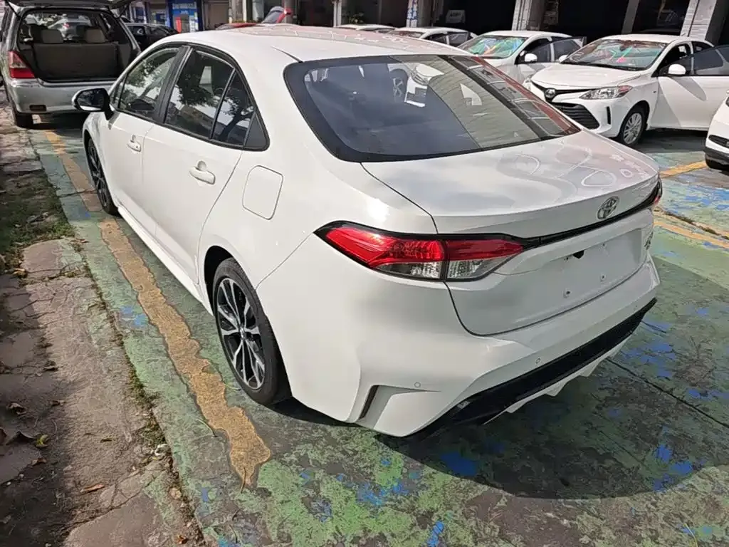 Toyota Levin — фото 10