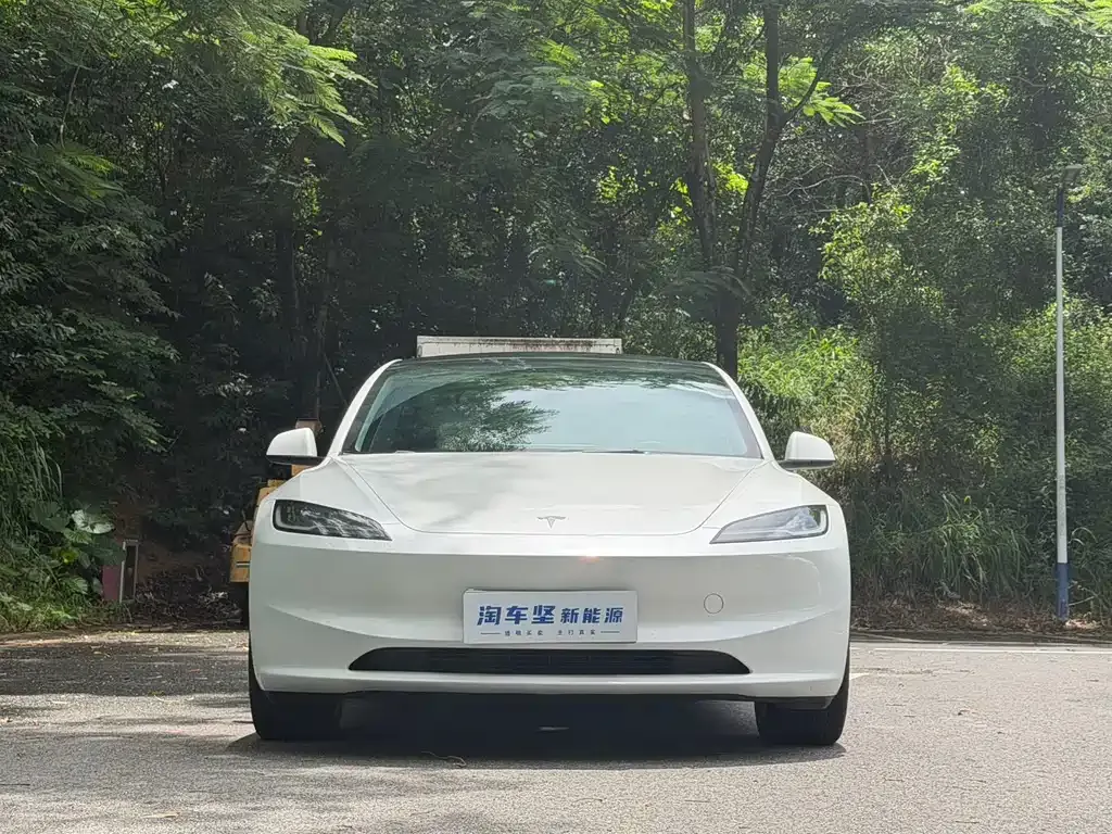 Tesla Model 3 — фото 5