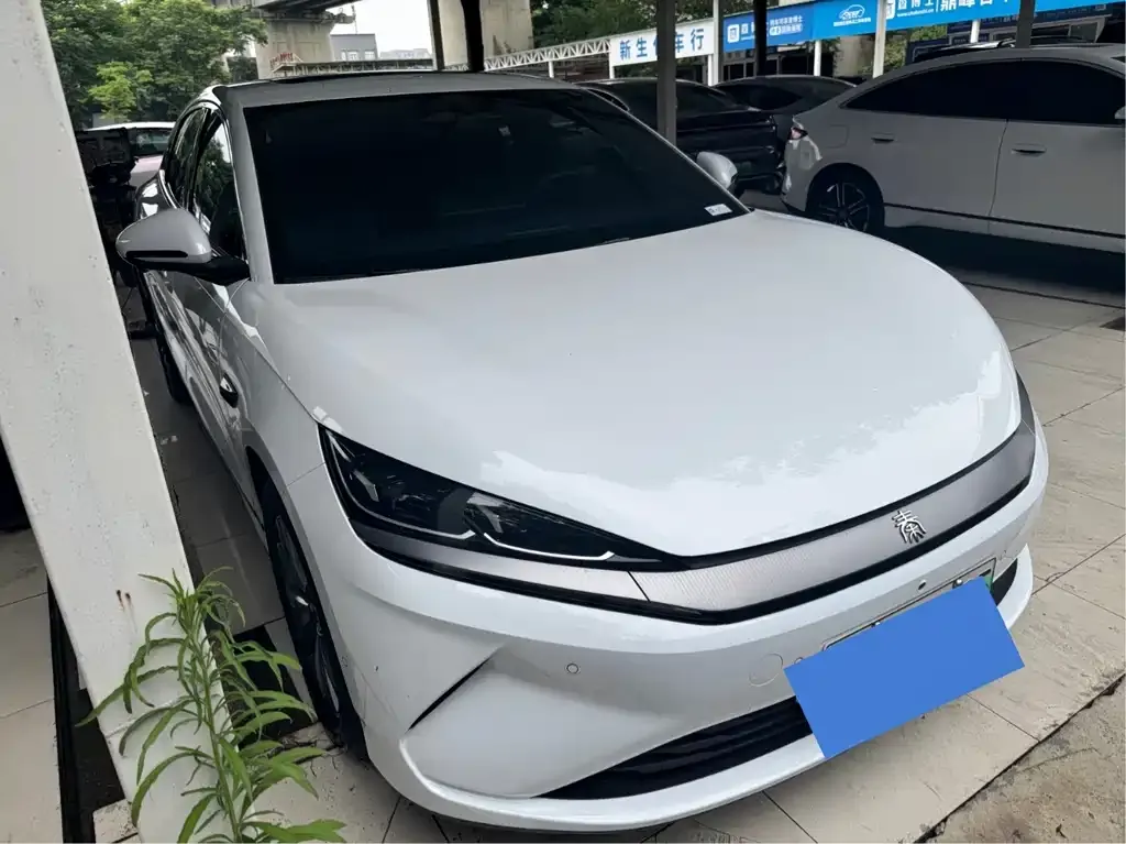 BYD Qin L — фото 2