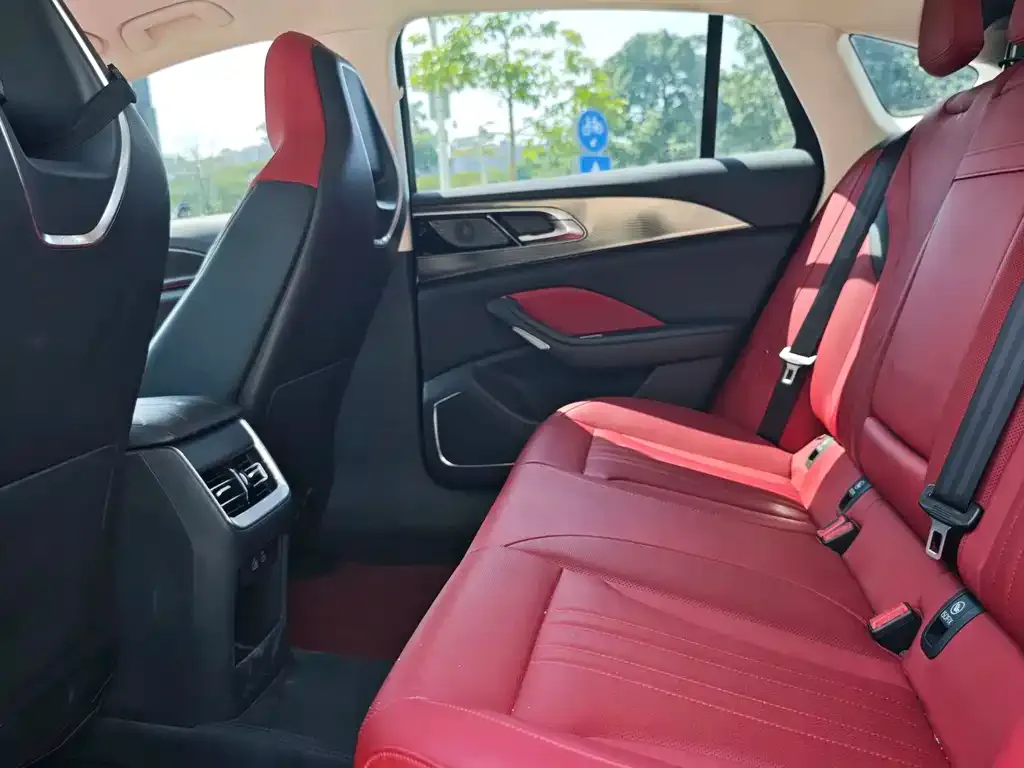 Hongqi H6 2025 из CN, фото 5