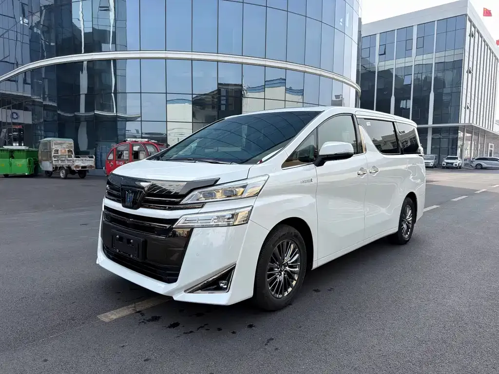 Toyota Vellfire — фото 10