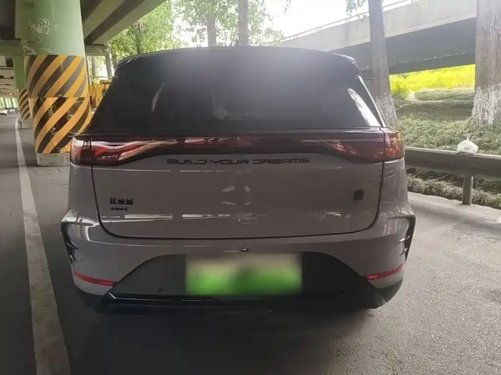 BYD Tang New Energy — фото 10